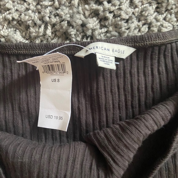 crop top - Picture 2 of 2